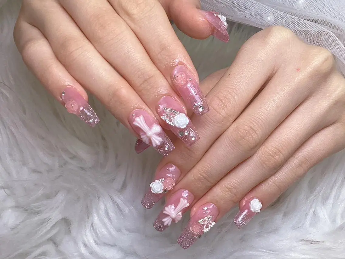 ネイル 💕リリチップ 長持ち得意🩷のネイルデザイン