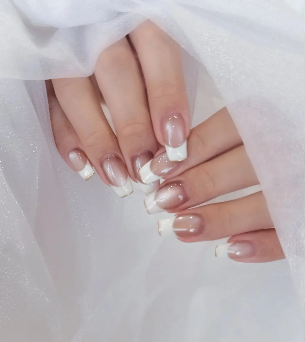 ネイル フレンチネイル マグネットネイル salon WR by lauleaのネイルデザイン