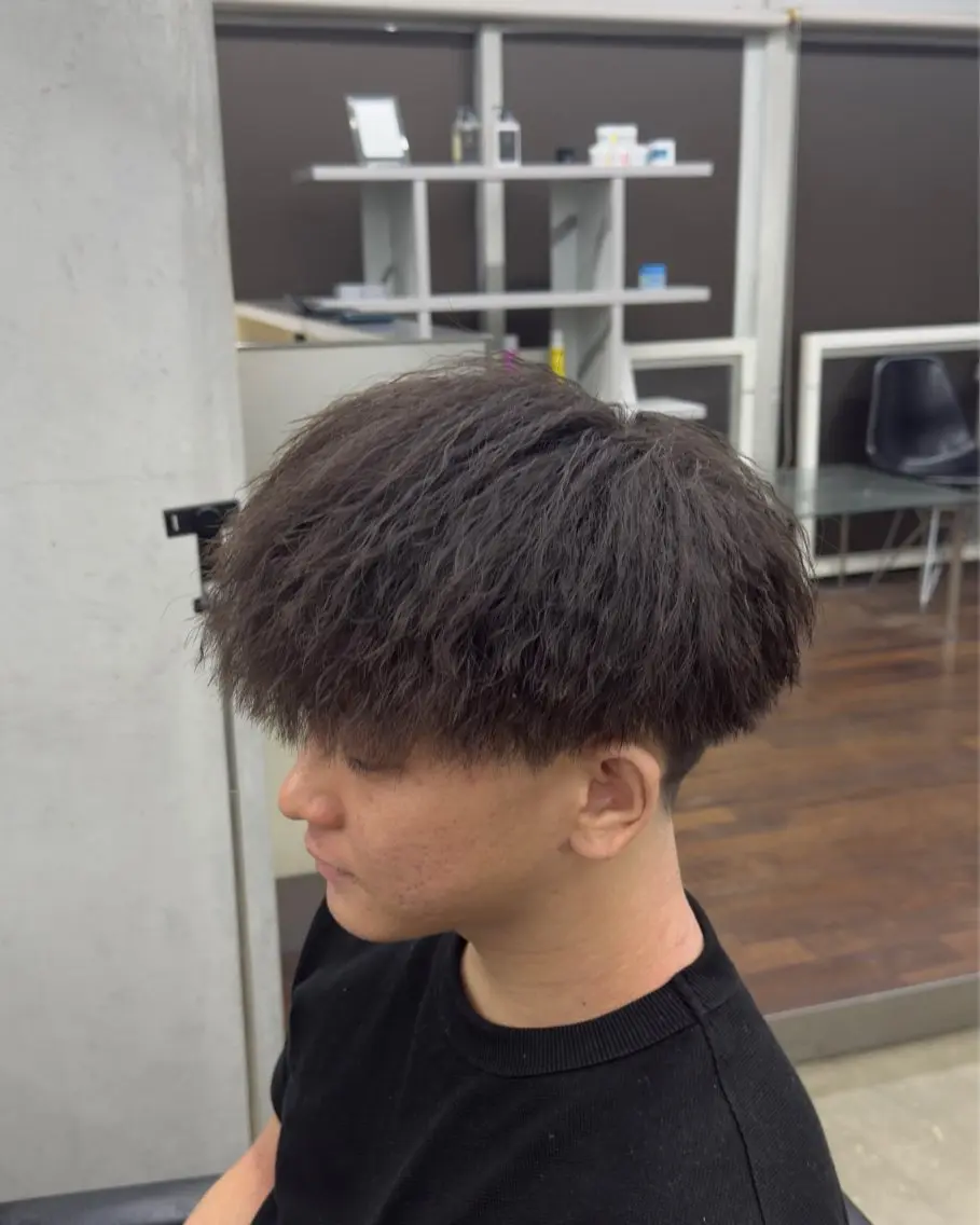パーマ メンズ 田中 辰弥のヘアスタイル