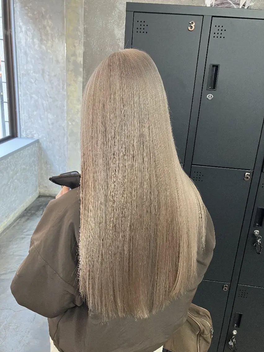 ロング カラー ブリーチ ケアブリーチ ダブルカラー 山内 泰輝のヘアスタイル