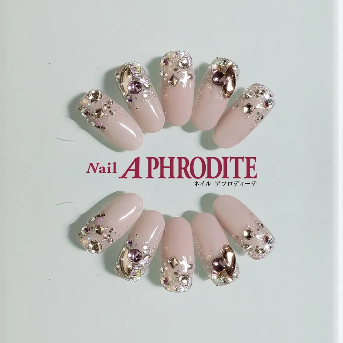 ネイル ジェルネイル ニュアンスネイル スカルプネイル ソフトジェル ネイルチップ ハンドネイル Nail Aphroditeのネイルデザイン