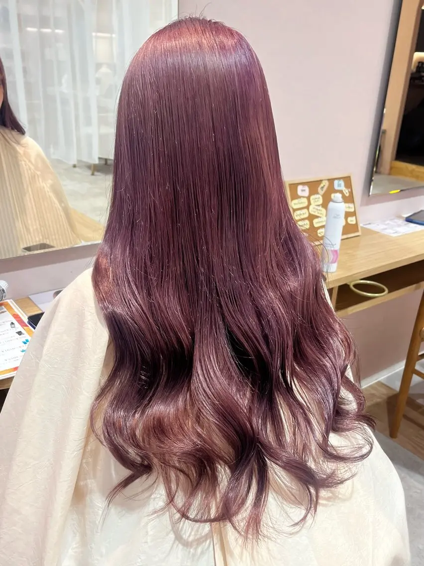 ロング ヘアカラー merc.🐑🤍 山口夏希のヘアスタイル