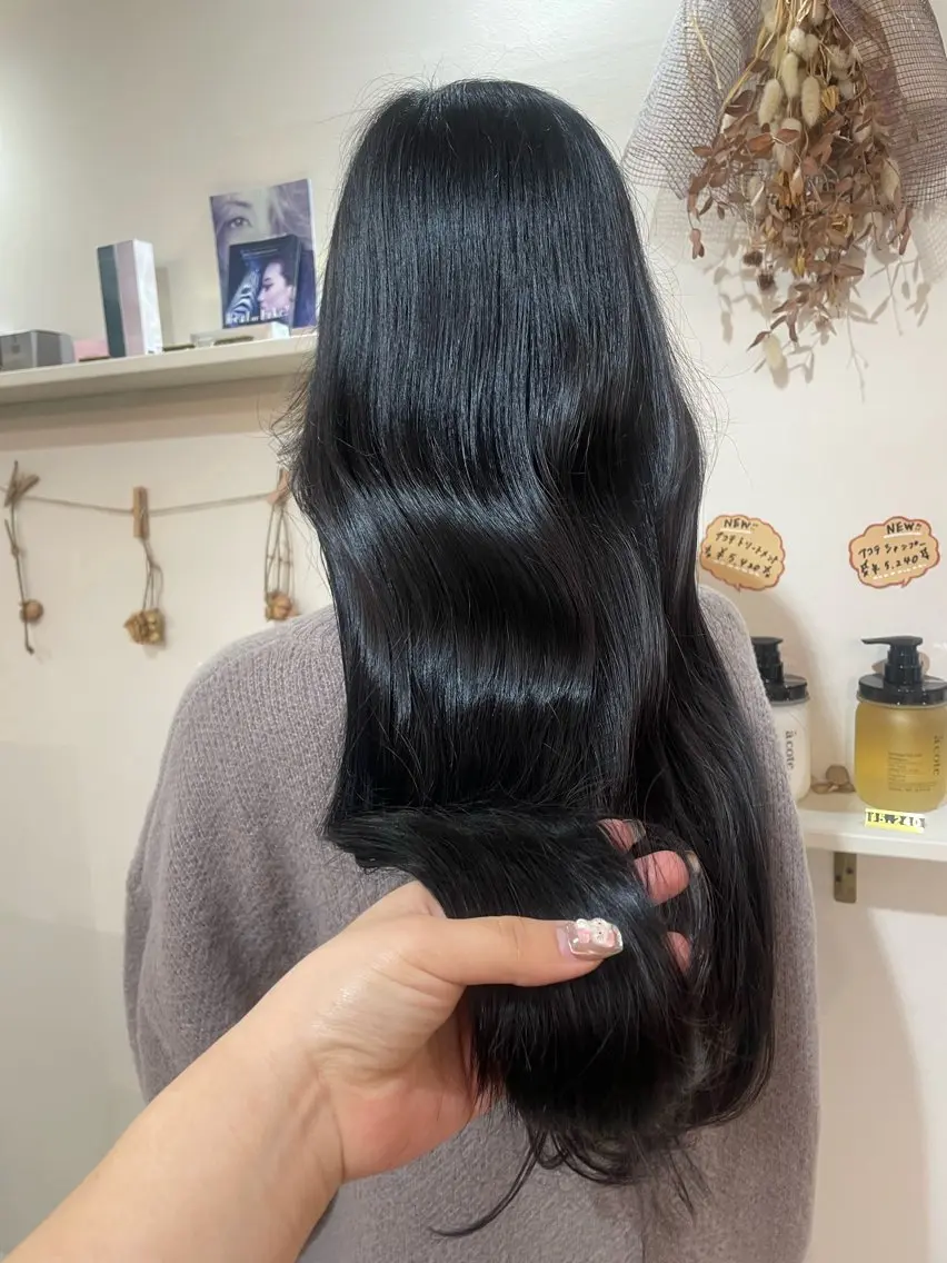 ロング カラー 黒髪 ロング 顔周りレイヤー☆ スパ☆石上遥楓のヘアスタイル
