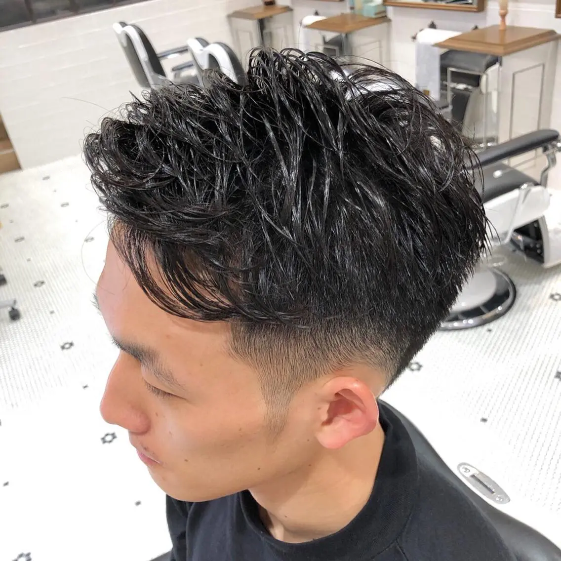 ショート パーマ メンズ カット無料/髪質改善 髪質根本改善/艶髪のヘアスタイル