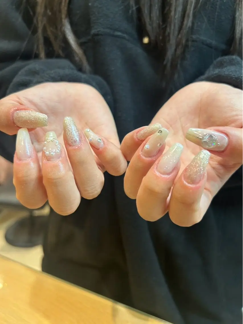 長さ出し10本＋アートネイル💖（アートのお写真事前にお送りください🙇🏻‍♀️）の写真