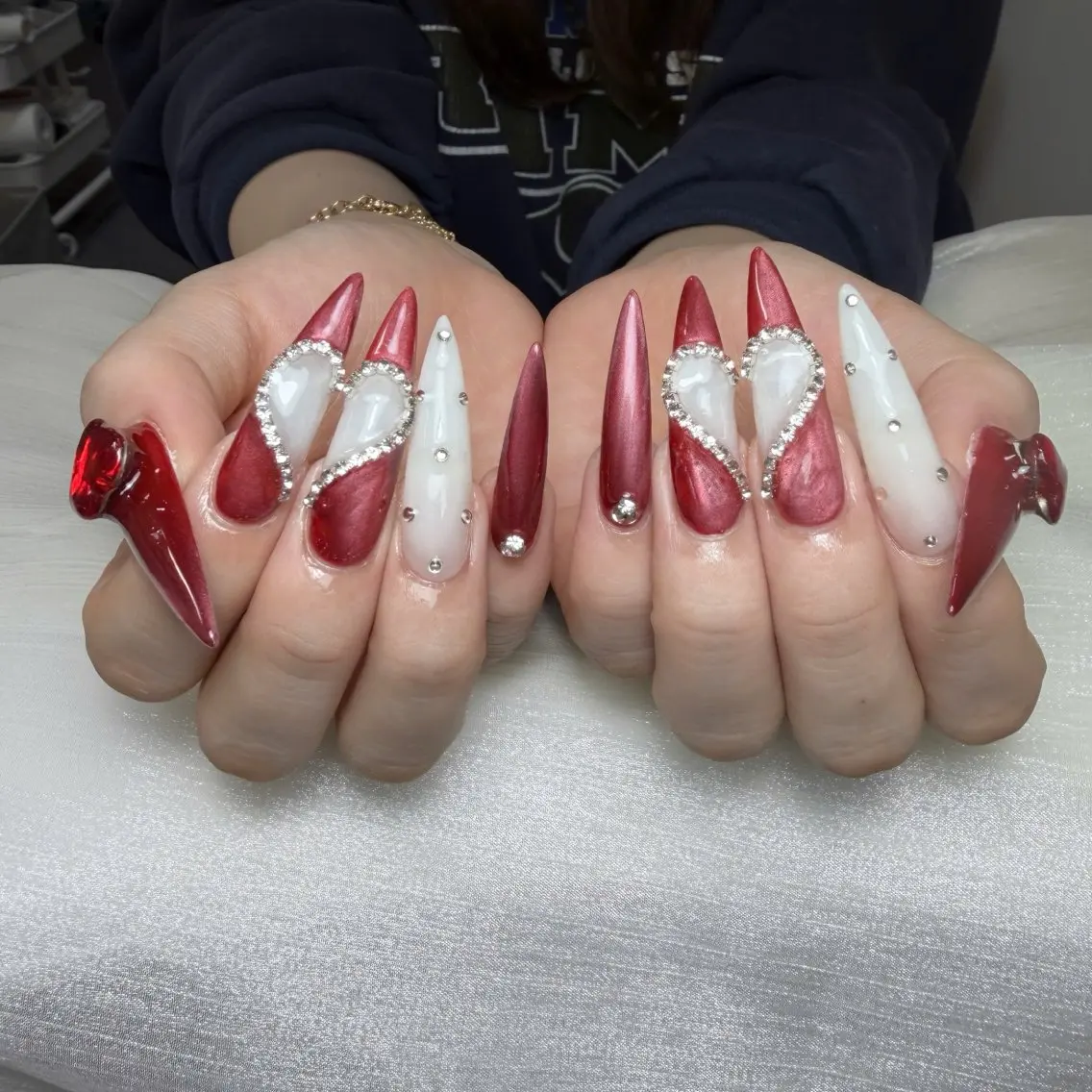 ネイル オーロラネイル 長さ出し フラッシュネイル フレンチネイル ジェルネイル Michi Nail Staffのネイルデザイン