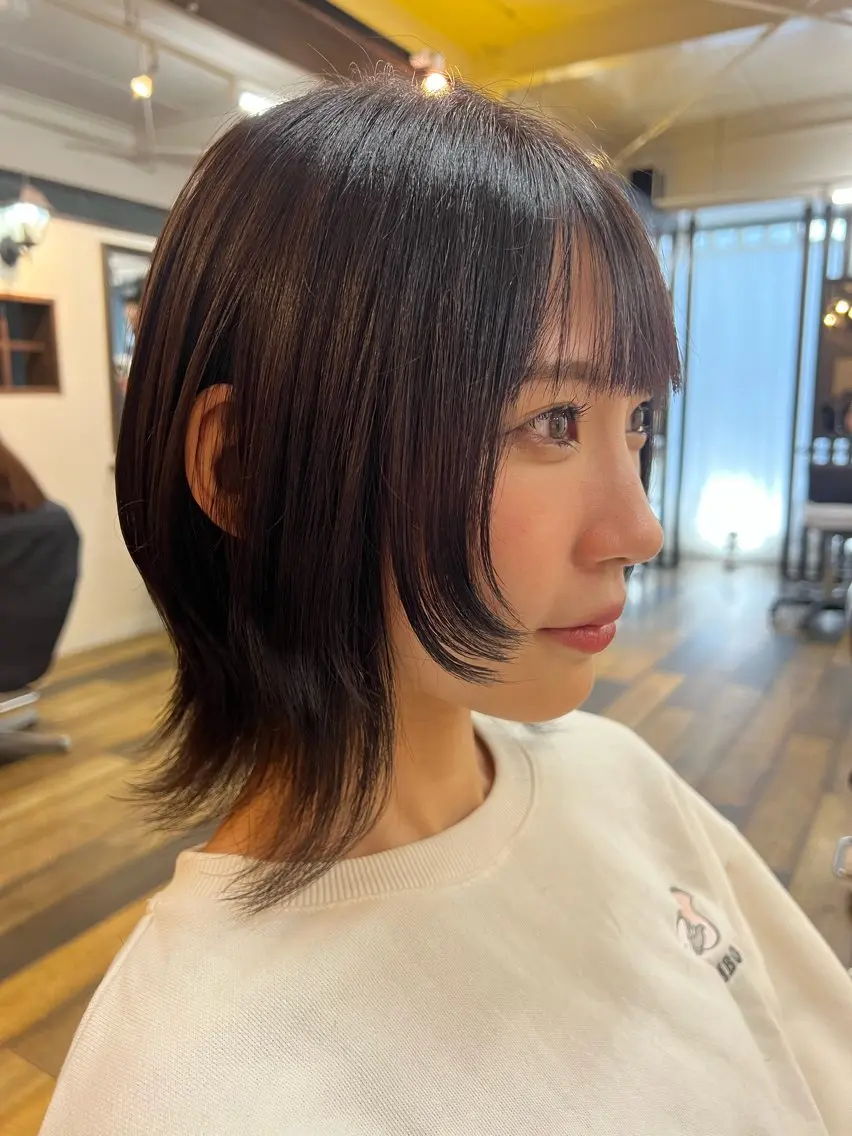 ミディアム ウルフカット 大西 碧海のヘアスタイル