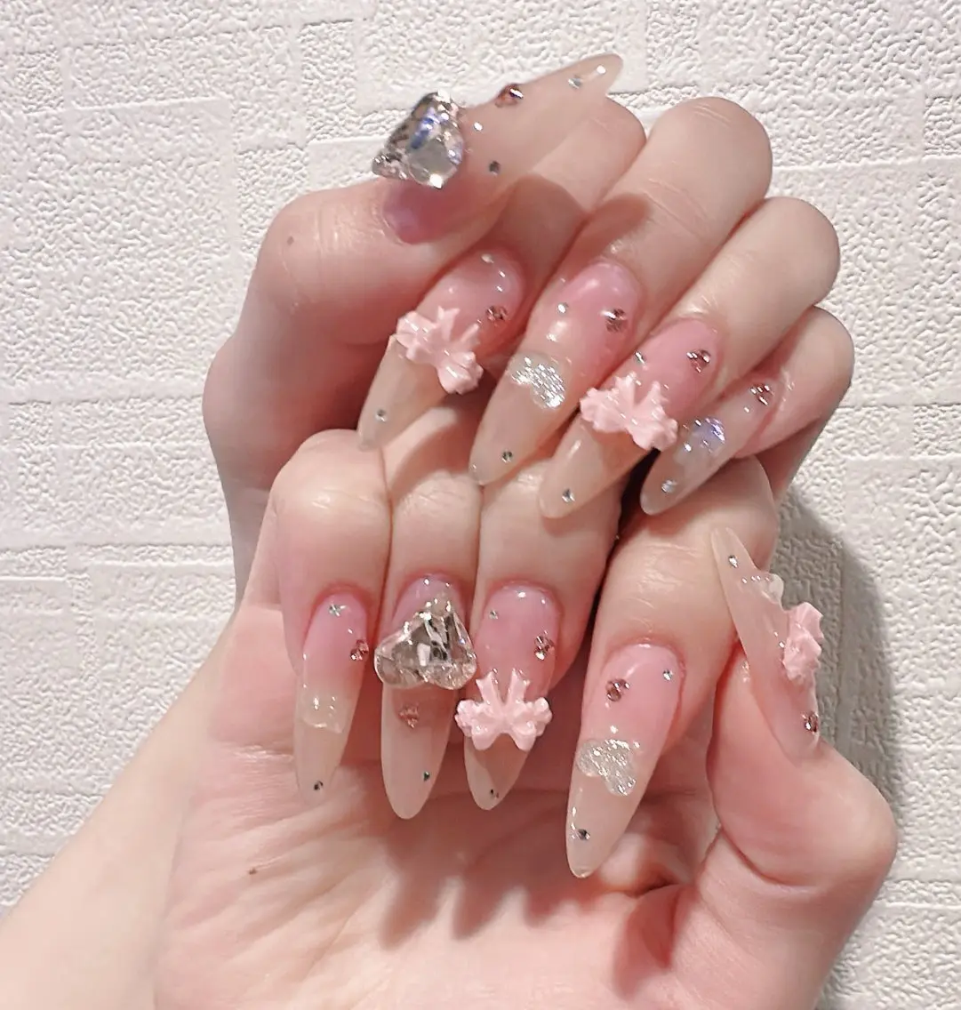 ネイル ハンドネイル Luvia harumiのネイルデザイン