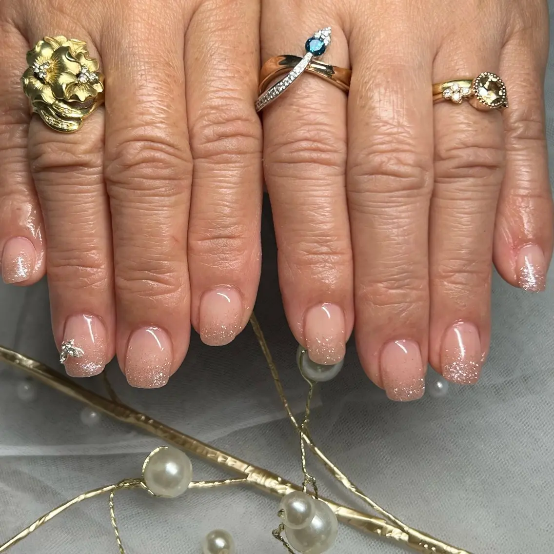 ネイル グラデーション キラキラネイル ハンドネイル ten nail salon　かえでのネイルデザイン