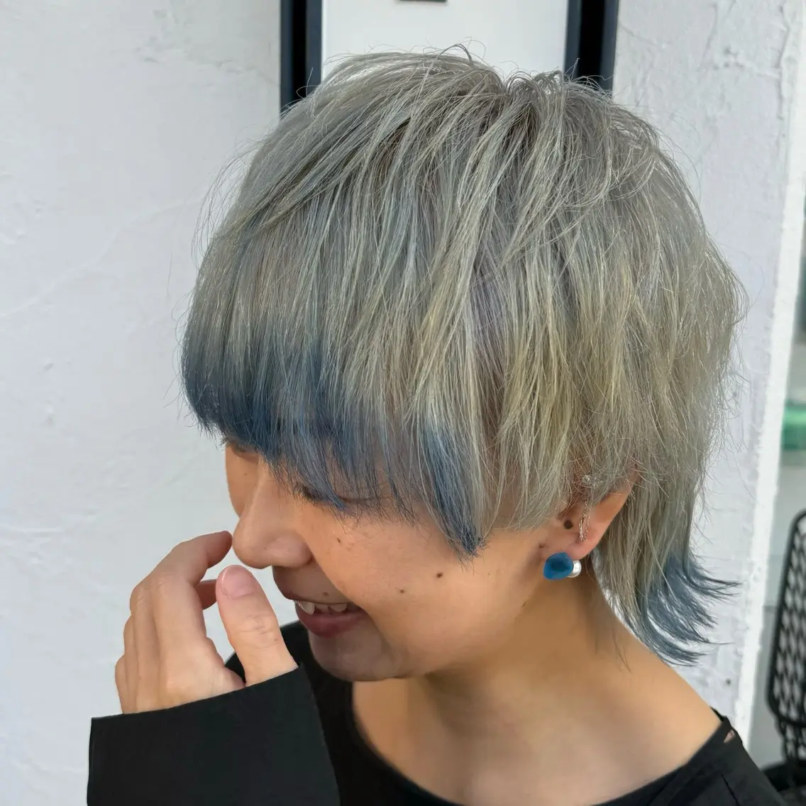 ショート カラー ブリーチ ブルーカラー デザインカラー シルバー ウルフカット ヘアカラー ✨メンズ✨ブリーチ✨ MASAのヘアスタイル