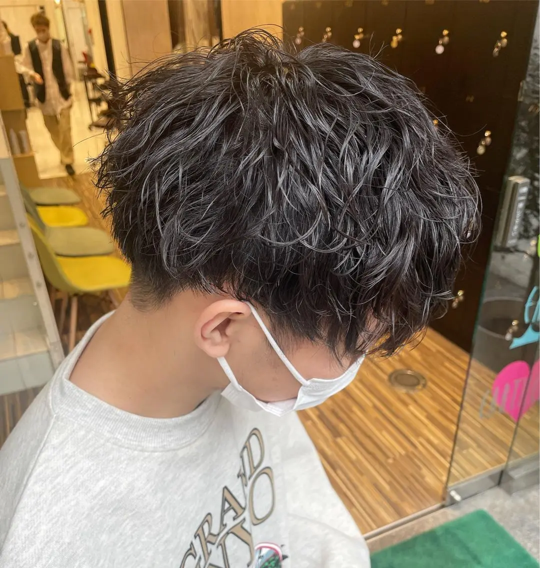 パーマ メンズ カット パーマ トリートメント EARTH 山﨑龍馬のヘアスタイル