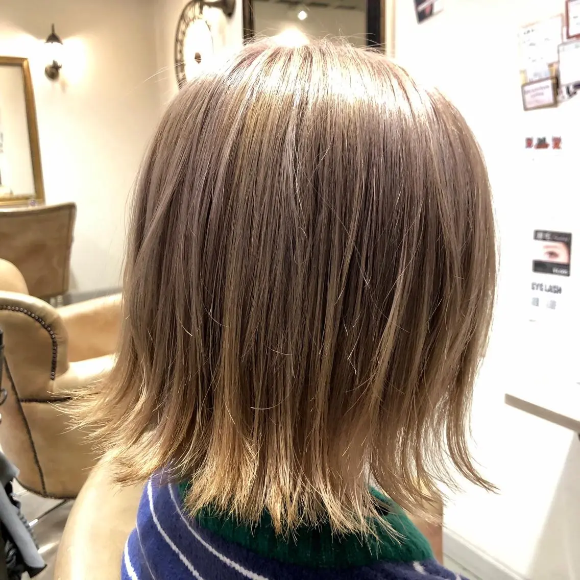 ショート カラー ダブルカラー ボブ 外ハネヘア 【脱白髪染め】【髪質 改善】仲井槙一のヘアスタイル