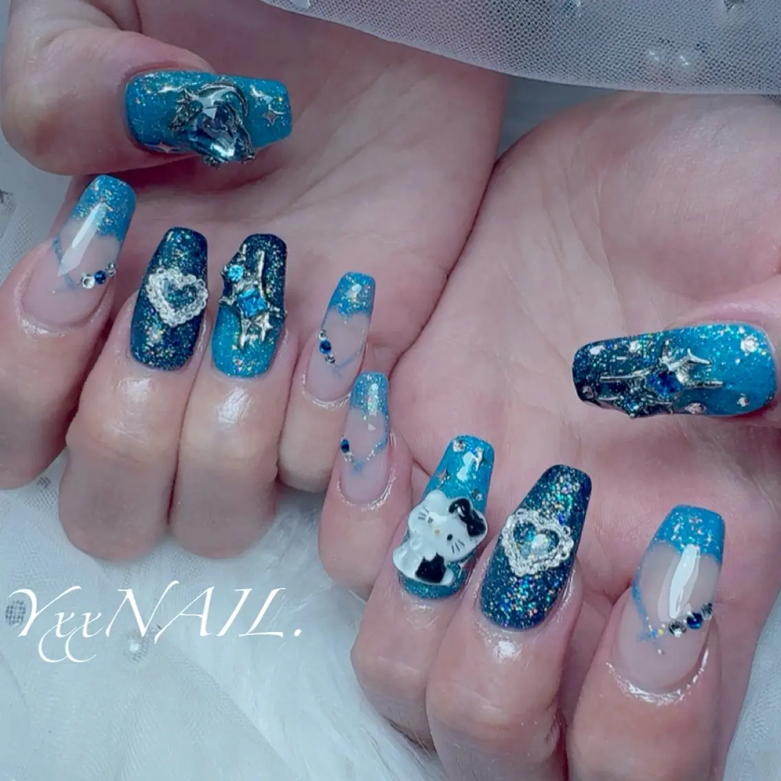 ネイル ハンドネイル フットネイル プライベートサロン 🩵YxxNAIL.のネイルデザイン