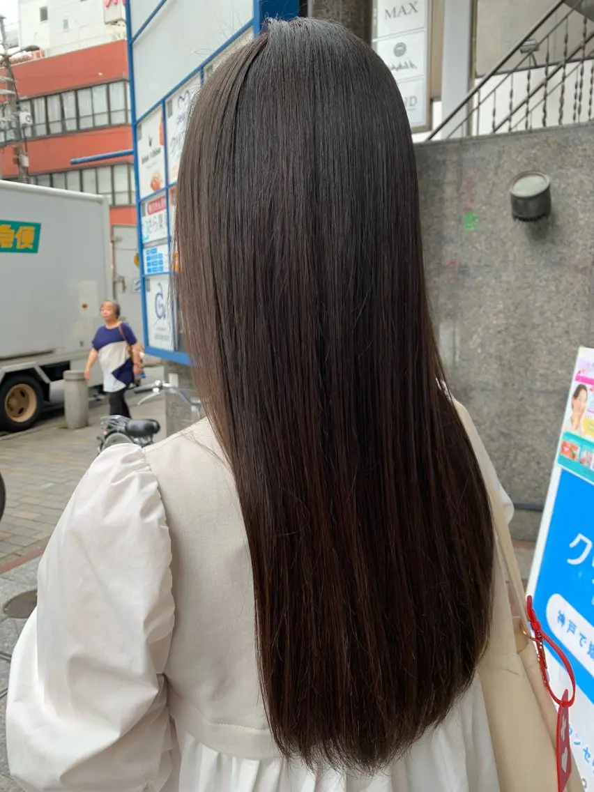 ロング 縮毛矯正 福永 ちひろのヘアスタイル