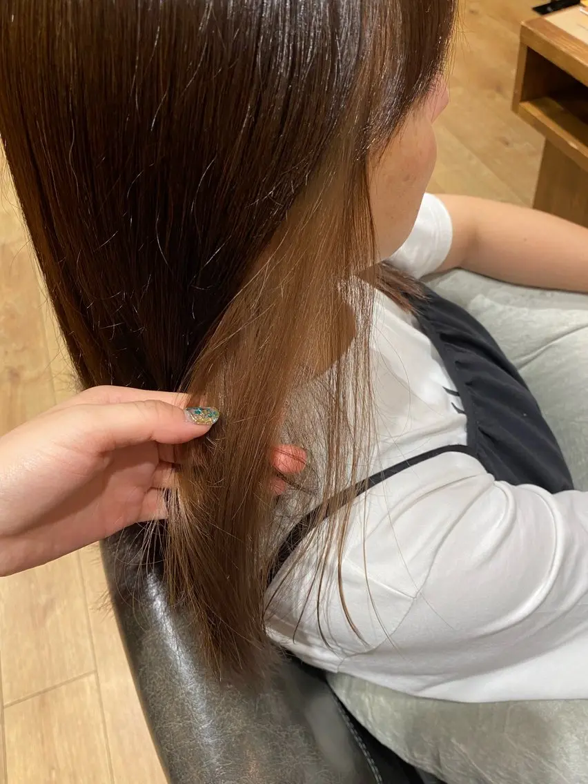 ロング カラー ベージュカラー イヤリングカラー ミルクティーベージュ 暖色系カラー まおのヘアスタイル