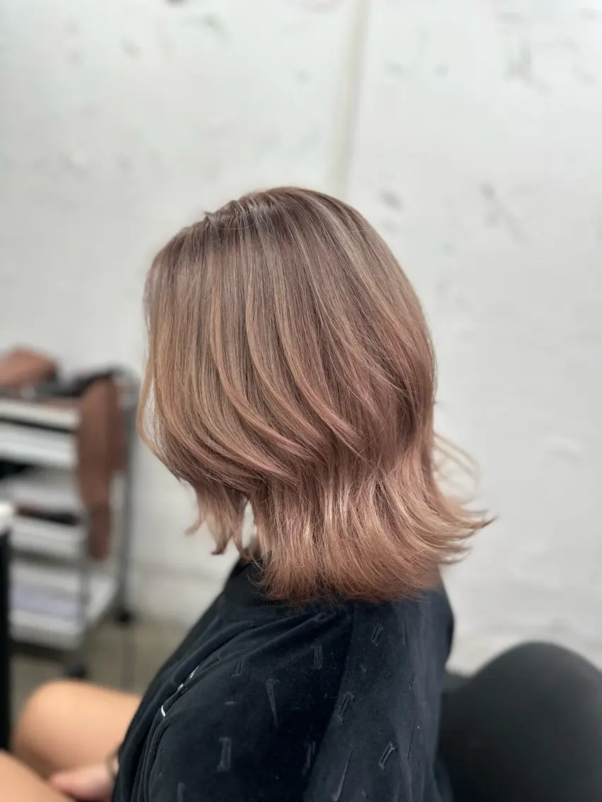 ミディアム 魅力引き出しヘア🐾 るくものヘアスタイル