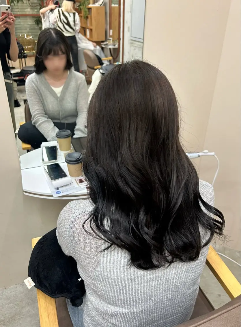ロング カラー ヘアカラー 顔周りレイヤー/ ふわあいりのヘアスタイル
