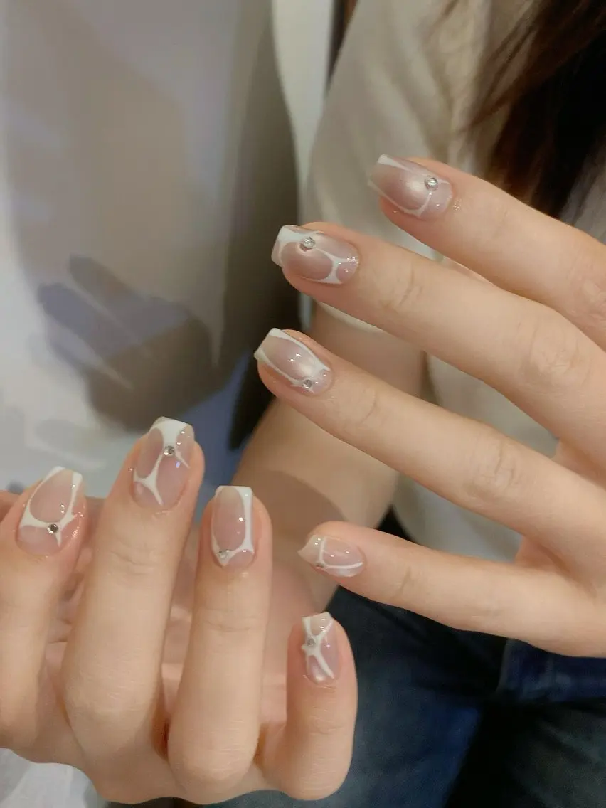 ネイル FuFu.Nail 2️⃣番のネイルデザイン