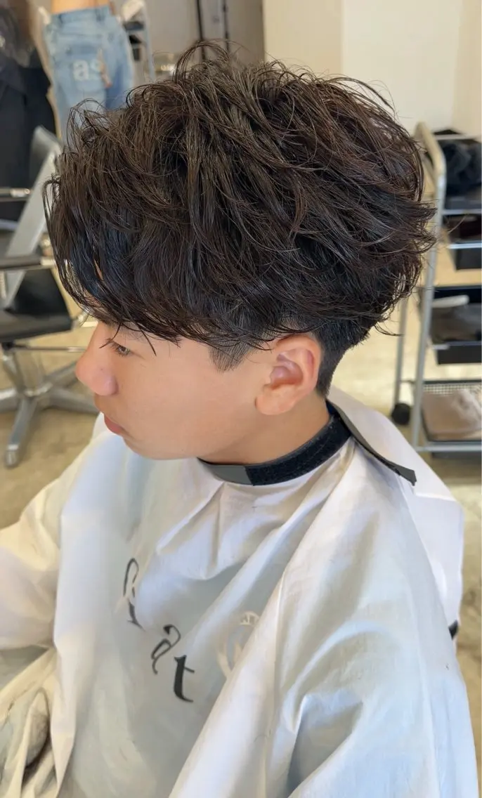 ショート メンズ フェザーパーマ メンズパーマ カット パーマ HIROMUフェザー パーマ特別価格中！のヘアスタイル