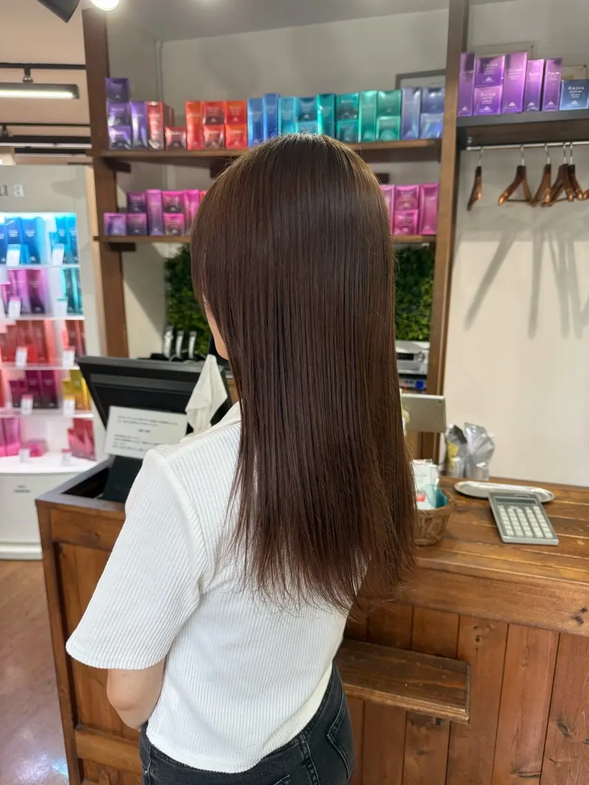 ミディアム カラー ブリーチ カット ヘアカラー トリートメント 有田裕真 【ブリーチカラー】のヘアスタイル