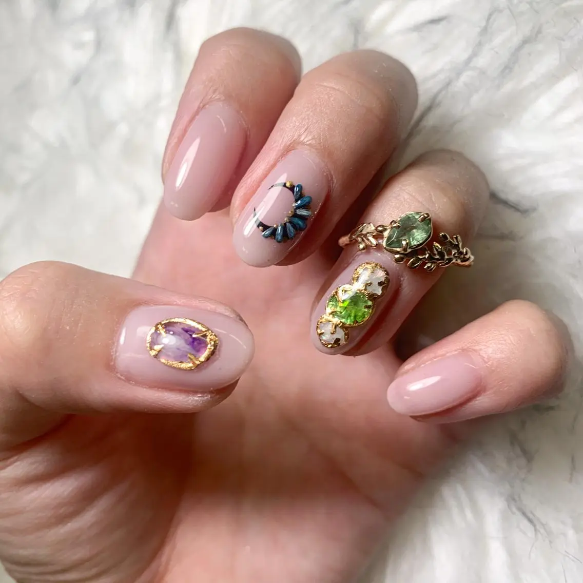 ネイル ハンドネイル FIORITURA aiのネイルデザイン