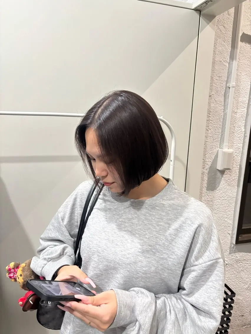 ショート カラー Core茶屋町 HINATAのヘアスタイル