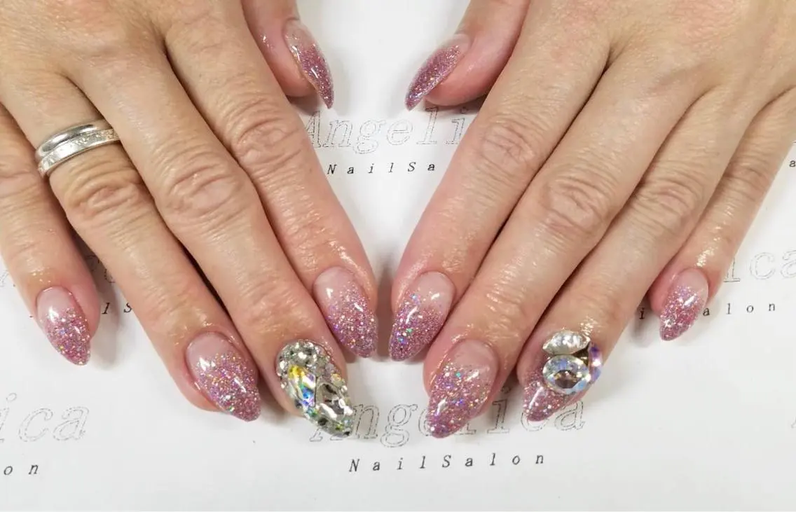 ネイル ハンドネイル Angelica ネイリストのネイルデザイン