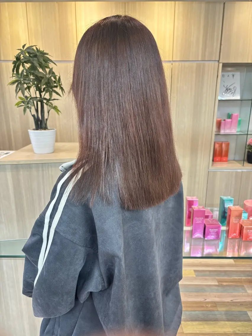 ミディアム カラー 岩崎 太陽のヘアスタイル