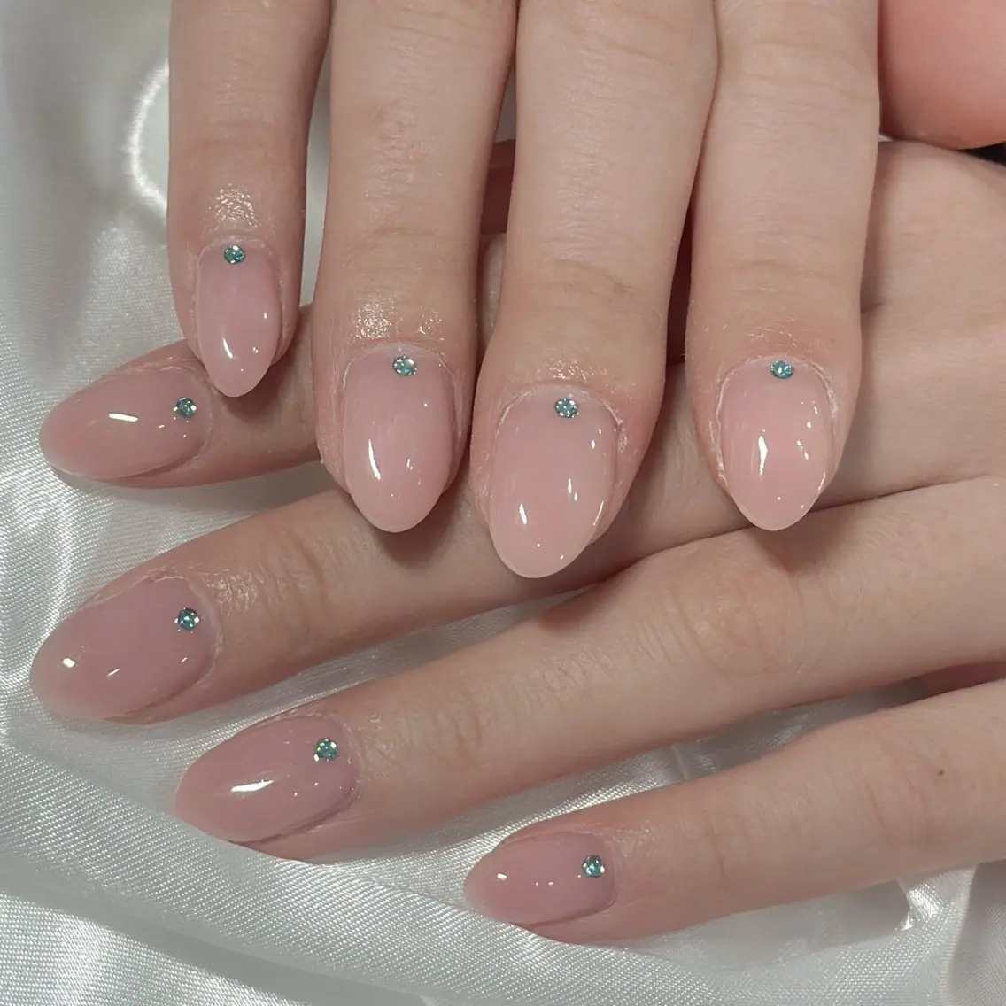 ネイル ハンドネイル フットネイル LAVISH nanamiのネイルデザイン