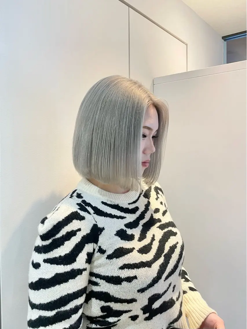 ミディアム 前田 菜奈子のヘアスタイル
