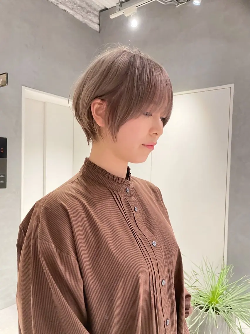 ショート くびれヘア ショートヘア 美髪矯正/艶カラー ボブ/栄/鐘ヶ江純也のヘアスタイル