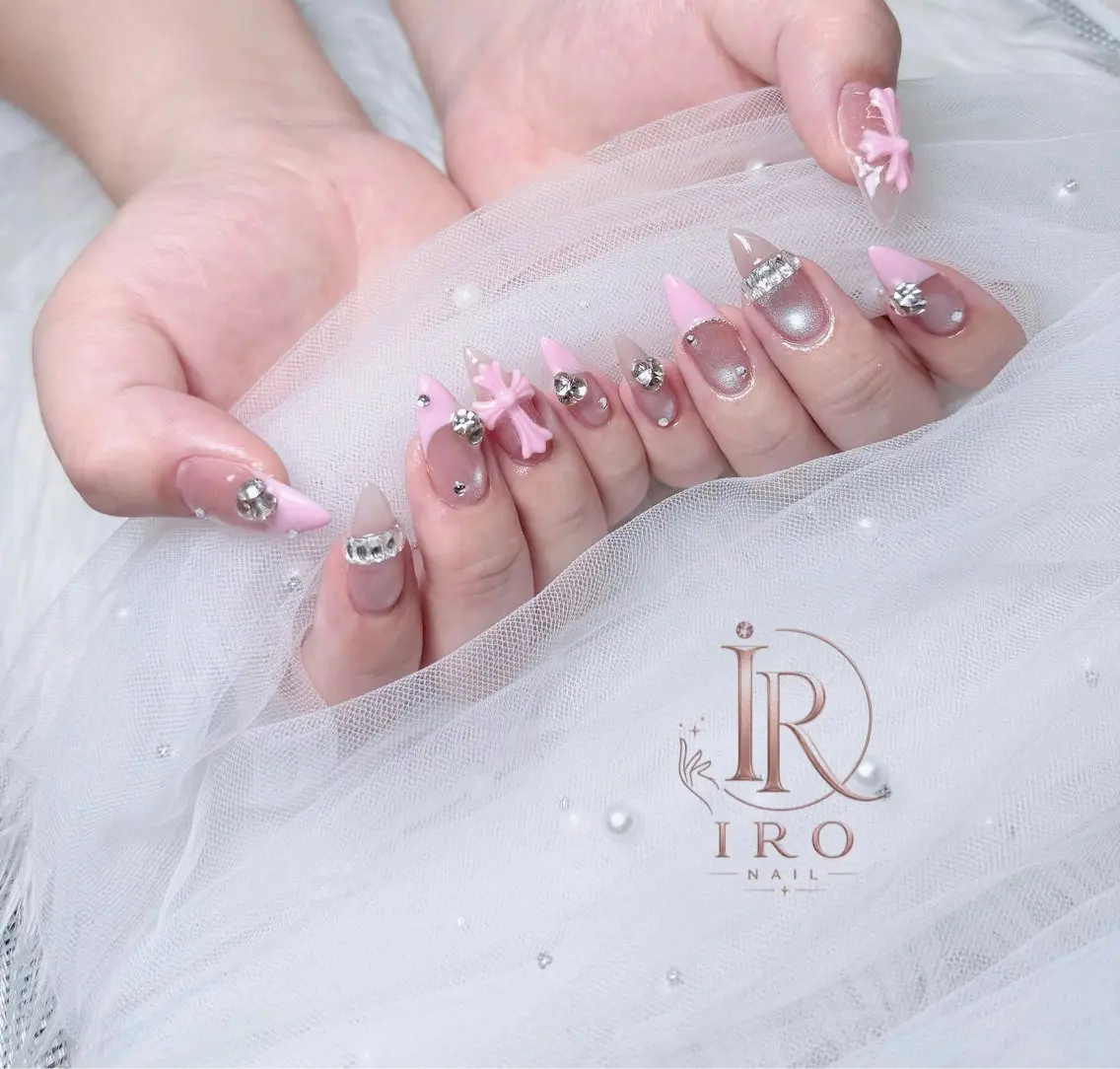ネイル ハンドネイル IRO Nail Studioのネイルデザイン