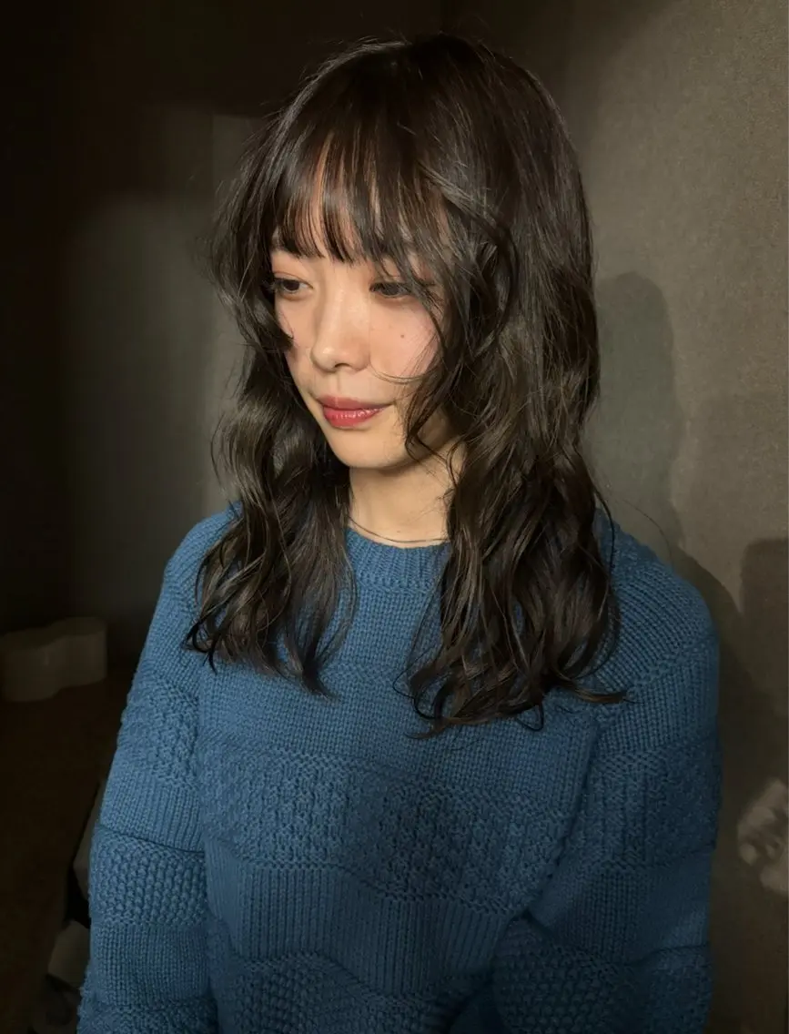 ミディアム 岩間 萌々果/eimのヘアスタイル