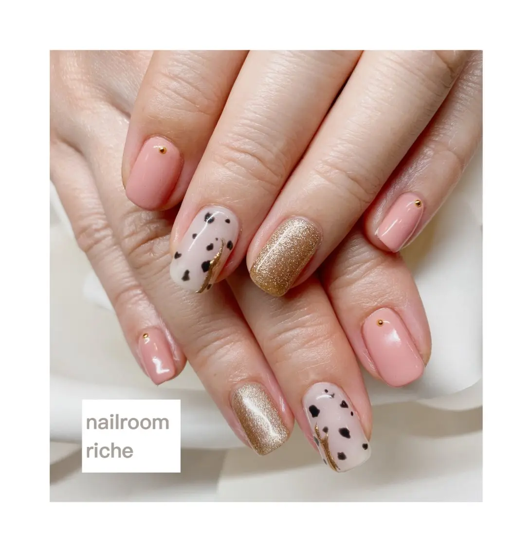 ネイル ハンドネイル nailroom richeのネイルデザイン