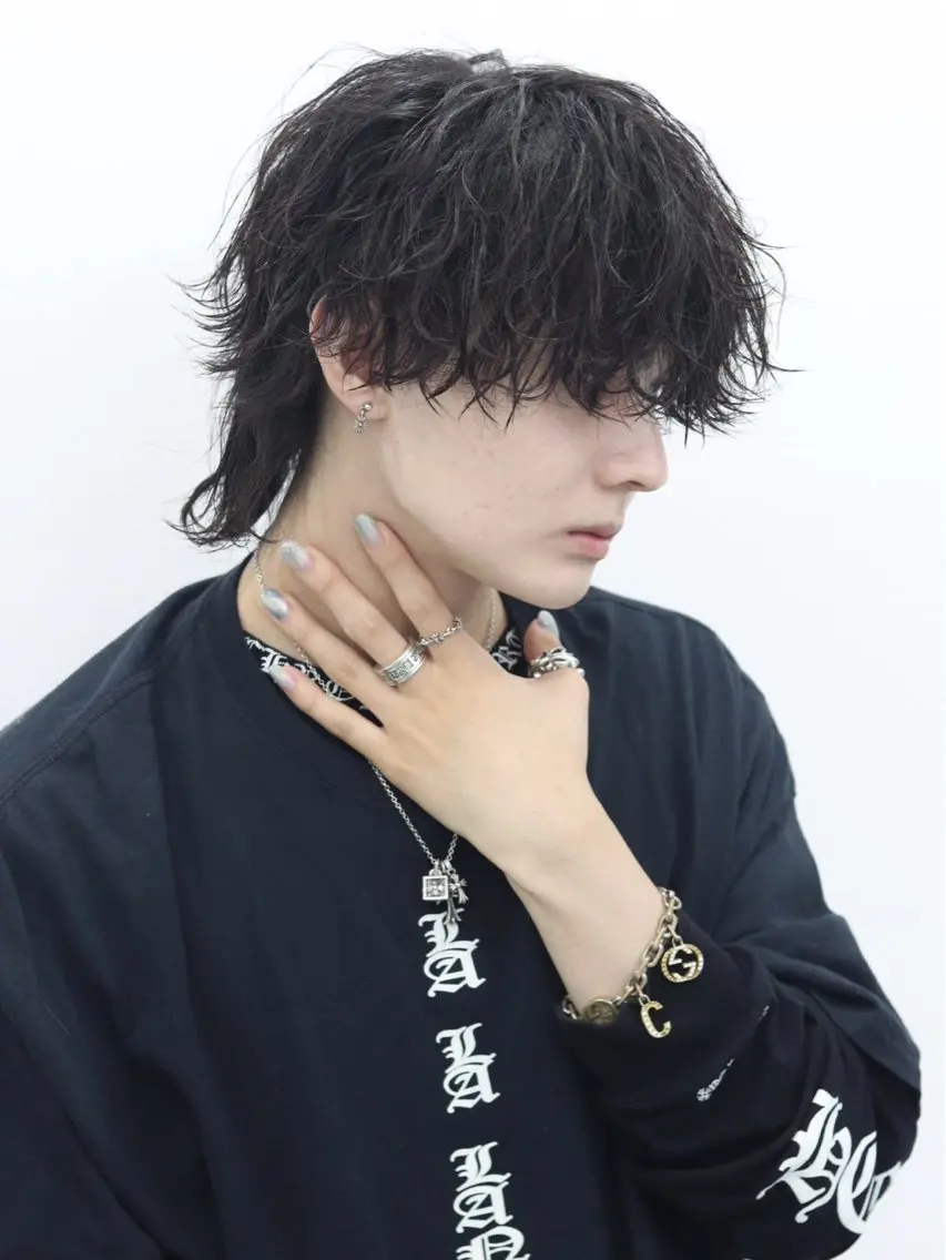 セミロング カラー パーマ ヘアアレンジ メンズ 似合わせカット メンズ特化❤️🔥 RIKU❤️🔥のヘアスタイル