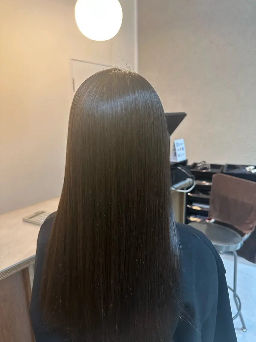 ロング 縮毛矯正 トリートメント Shiro RENのヘアスタイル