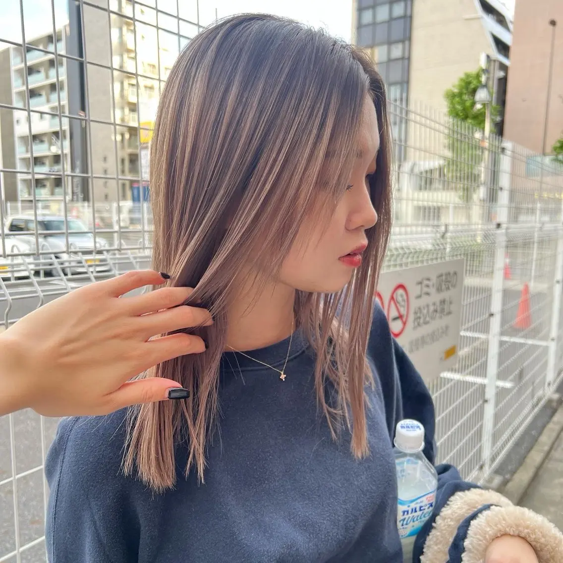 セミロング カラー 美髪矯正/シークレッ トハイライト🤍りさのヘアスタイル