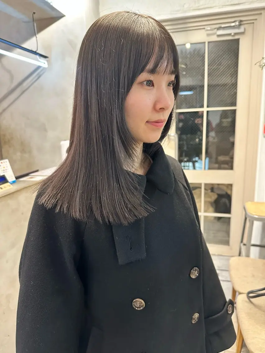 セミロング カラー ブリーチ 透明感カラー ブリーチなしカラー 顔まわりレイヤー 顔周りカット カット ヘアカラー トリートメント ヘッドスパ 縮毛/透明感カラー Mariamu🫧のヘアスタイル