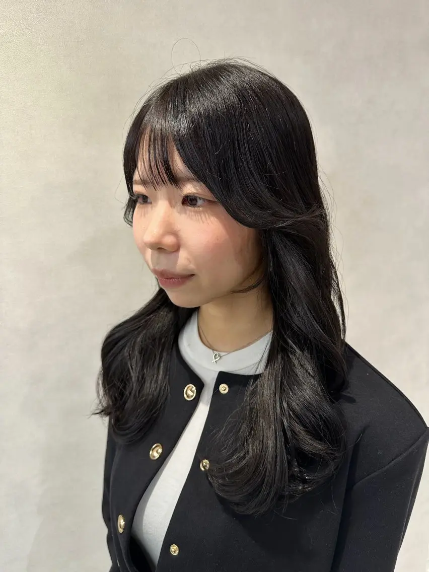 ロング カラー ブリーチ 透明感カラー ダブルカラー ブリーチなしカラー 顔まわりレイヤー 大人レイヤー& 透明感カラー💄のヘアスタイル