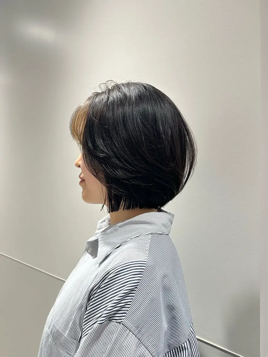 ミディアム カラー パーマ ヘアアレンジ メンズ 切りっぱなしヘアボブ ミディアムヘアRYOのヘアスタイル