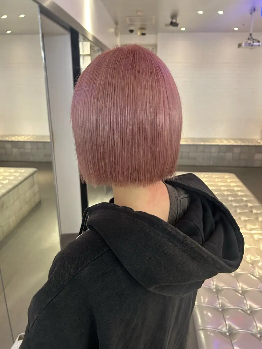 ショート カラー ヘアアレンジ ベージュカラー ピンクカラー ピンクベージュ ヘアカラー 🎀ブリーチ×艶髪 🎀 ♡さや♡のヘアスタイル