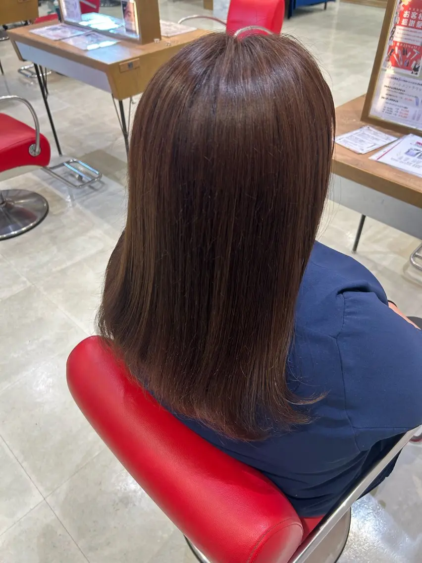 セミロング カラー レイヤー/インナー カラー🦋ルイのヘアスタイル