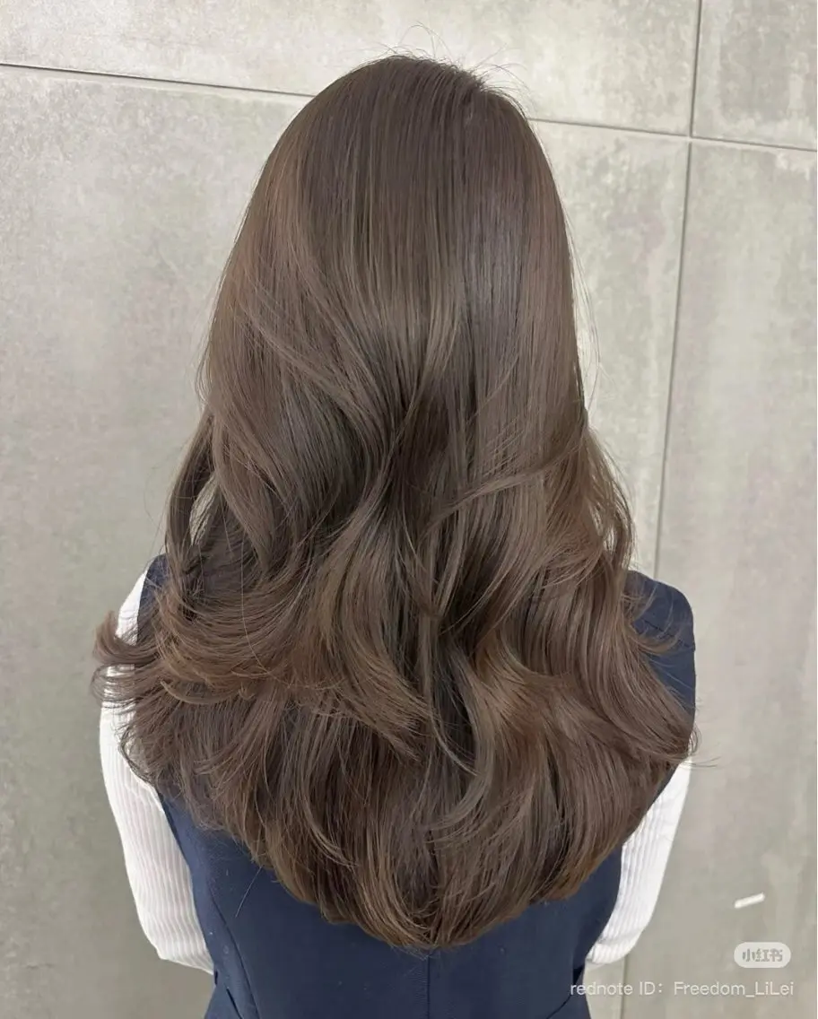 カラー カット ヘアカラー トリートメント ヘアセット 韓国風レイヤーカラー ライムのヘアスタイル