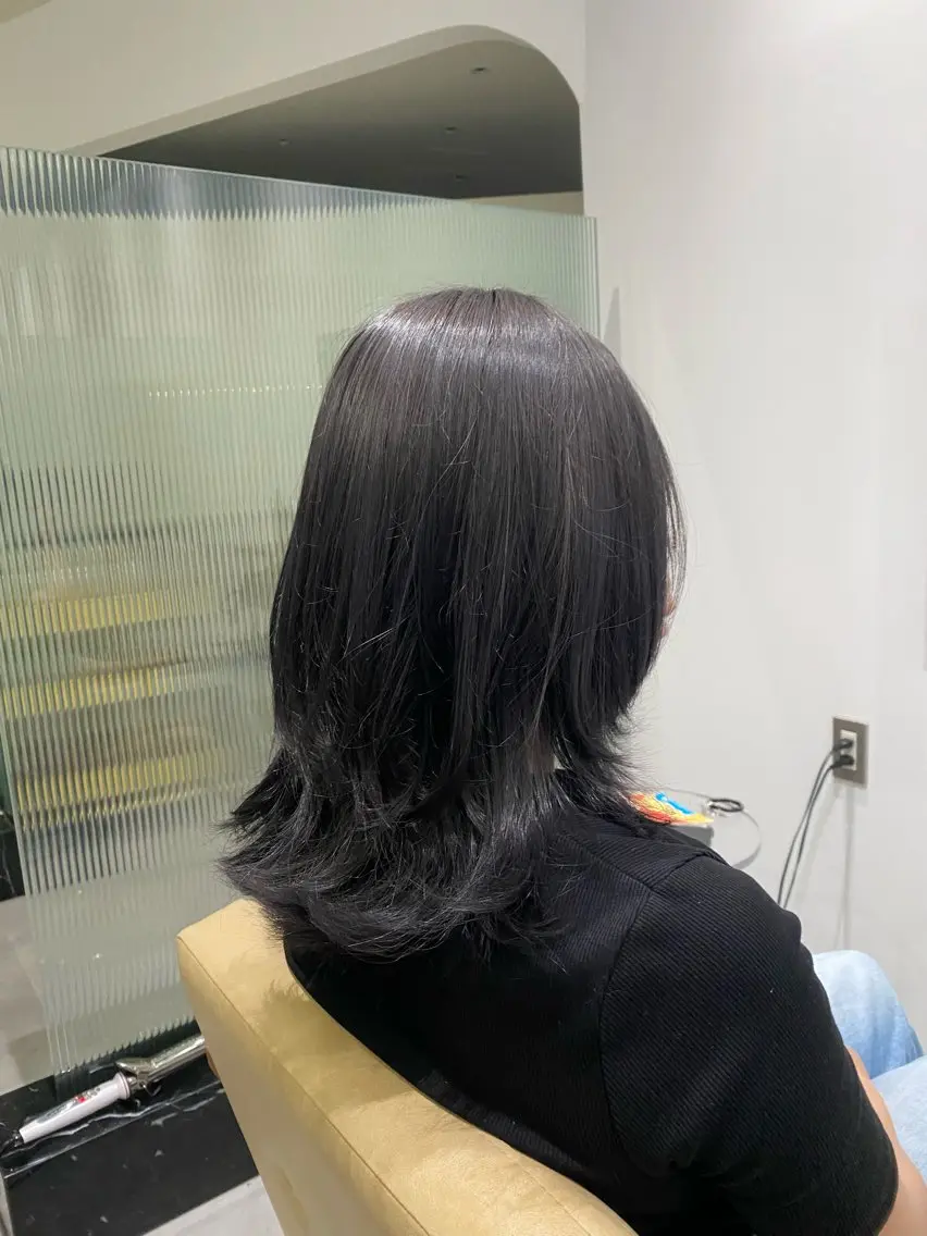 カラー ダブルカラー MINENO🌼 ブリーチ⭐️カットのヘアスタイル