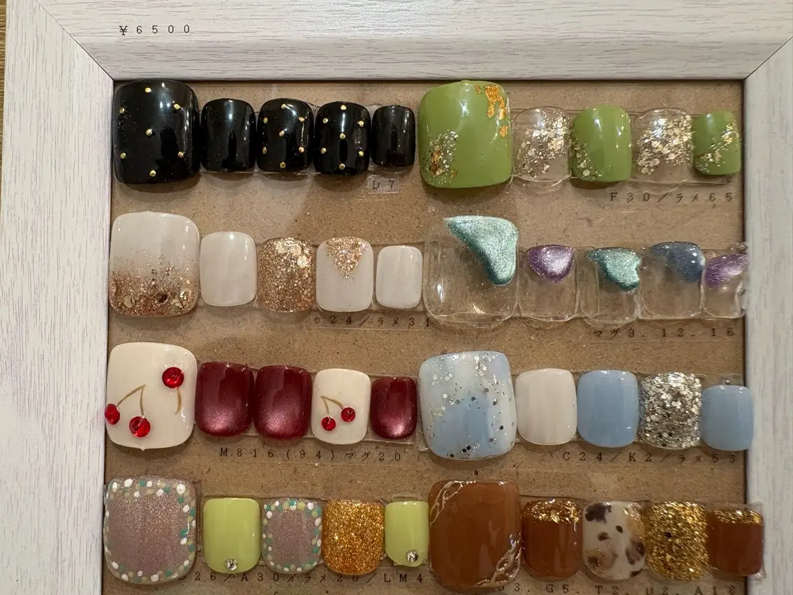 🌼練習モデルさん募集🌼フットネイル定額コース​〜​10本アート​〜​（オフなし）の写真