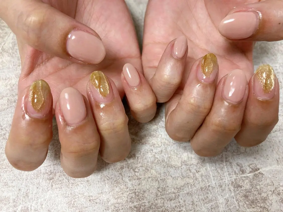 ネイル マグネットネイル ぷっくりネイル ハンドネイル mogunail &blowのネイルデザイン
