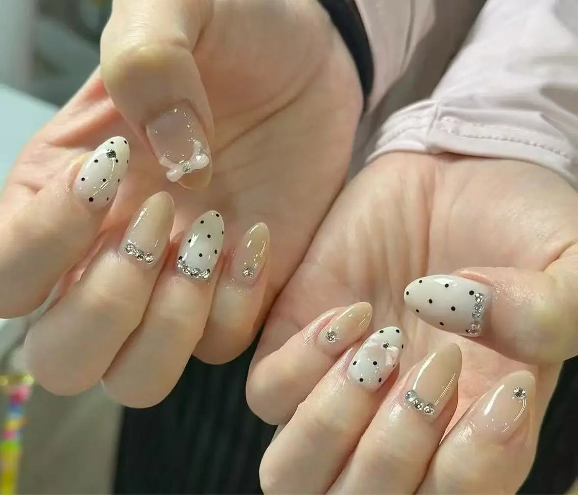 ネイル チークネイル 長さ出し フットネイル フレンチネイル ジェルネイル ハンドネイル Fancy nail salonのネイルデザイン