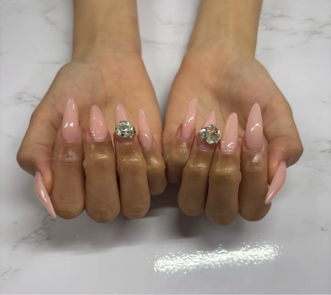 ネイル ハンドネイル REY Sayakaのネイルデザイン