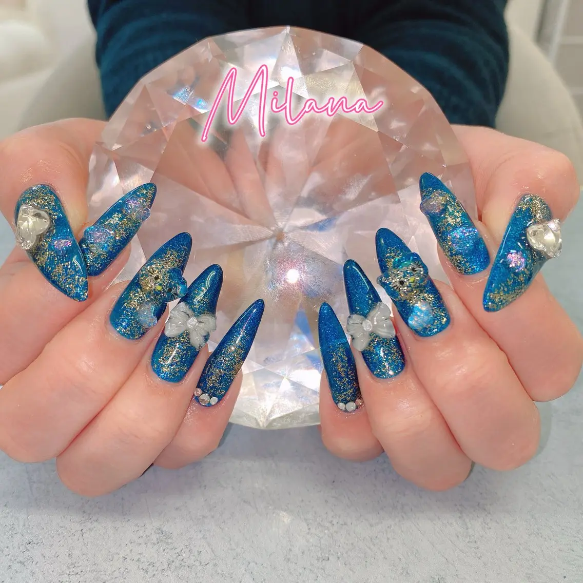 ネイル キラキラネイル ハンドネイル Milana （研修生メニュー）のネイルデザイン