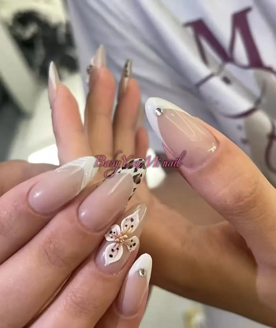ネイル オーロラネイル チークネイル 成人式 フットネイル フレンチネイル ハンドネイル BabyYouMi nailのネイルデザイン